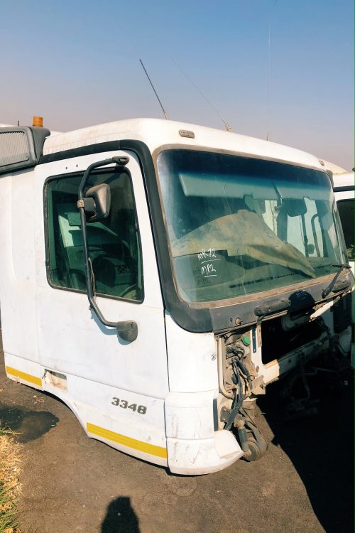 ACTROS 3348 CABIN MP2 L/R