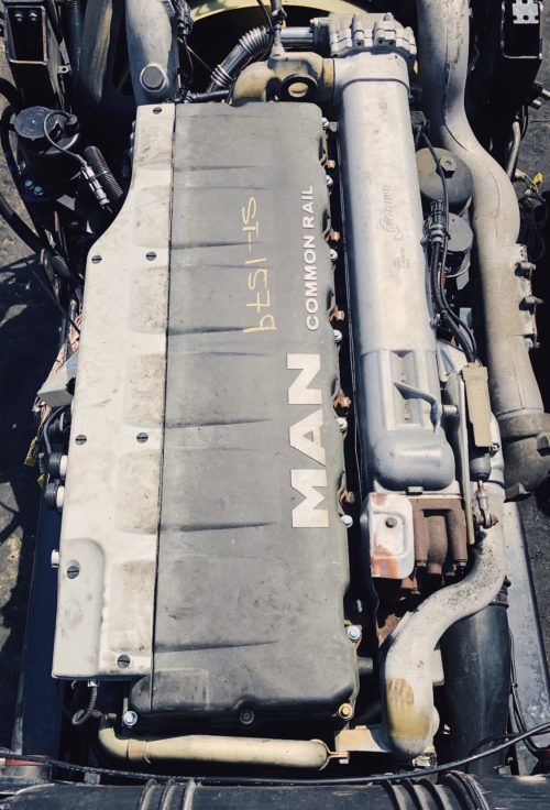 MAN D2676 COMMONRAIL ENGINE
