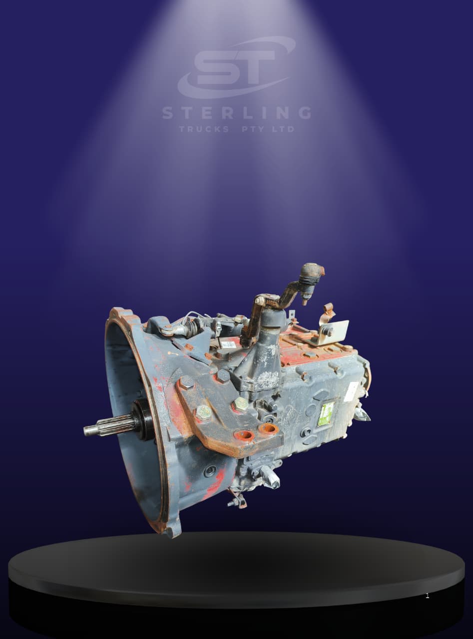 ZF S6-90 Gearbox – Heavy-Duty 6-Speed Manual Transmission